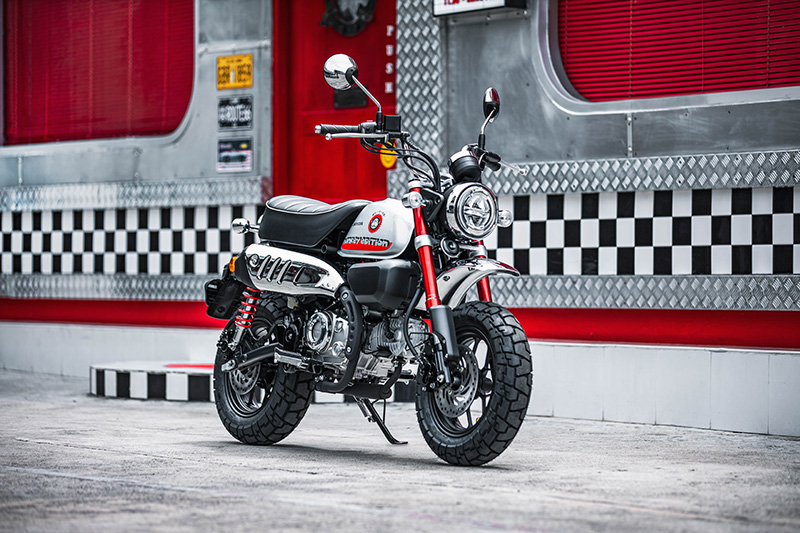 Monkey Johney Red Edition The Monkey Custom - Motocrossmag.co.th