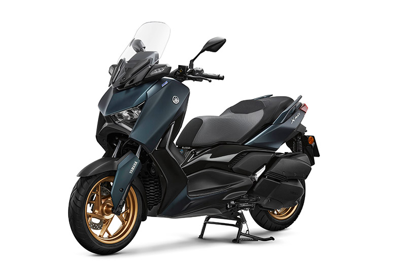 NEW XMAX Tech MAX ความเร้าใจพิเศษ…สุดแม็กซ์ Follow The MAX
