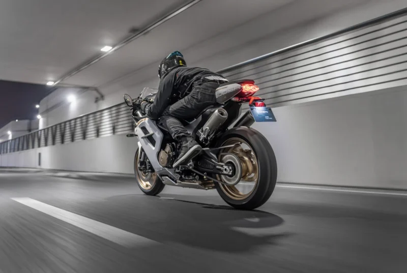 CFMoto-500SR-VOOM-2024