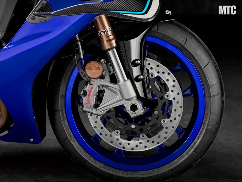 Yamaha R1 2025