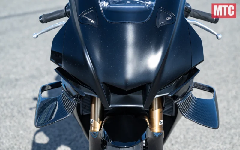 Yamaha R1 Race 2025