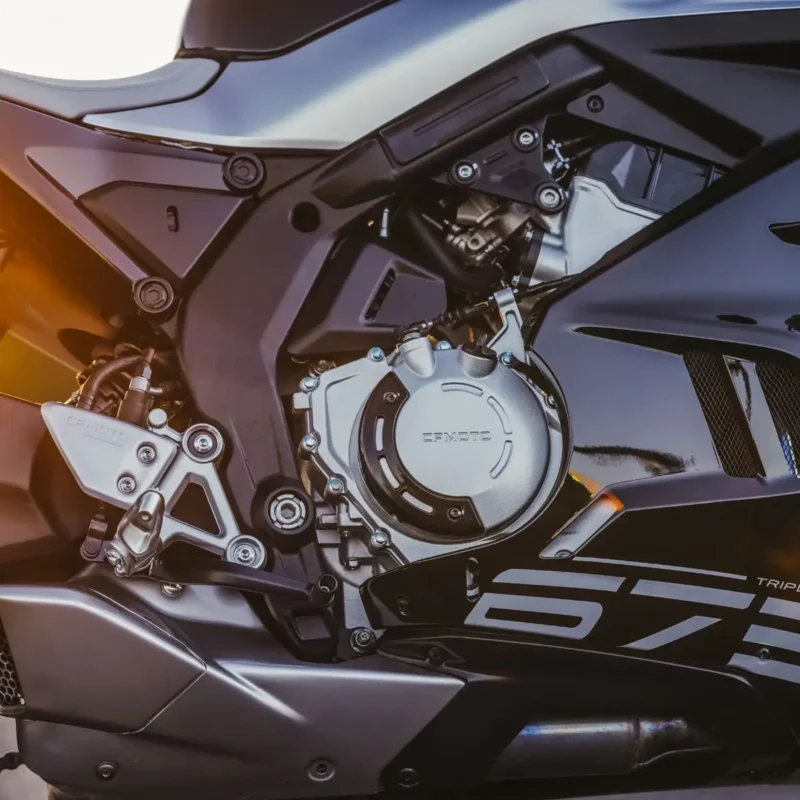 CFMoto 675SS 2025