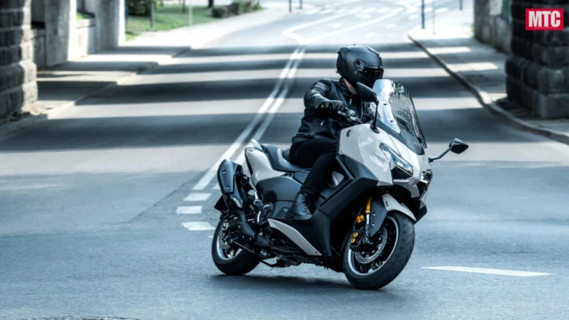 2025 Yamaha TMAX TECH MAX