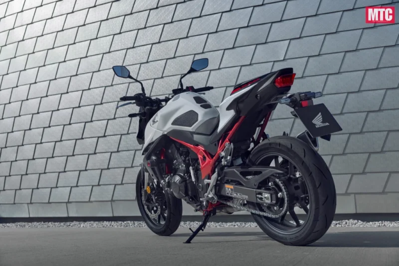 2025-Honda-CB750-Hornet