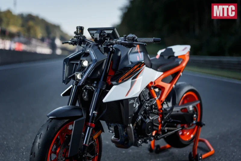 2025 KTM 990 DUKE R