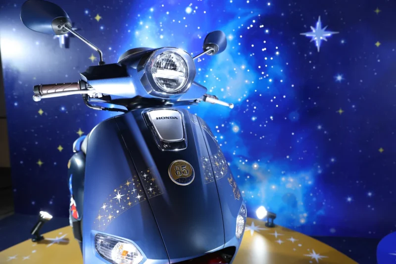 Honda Giorno+ มิกกี้เมาส์
