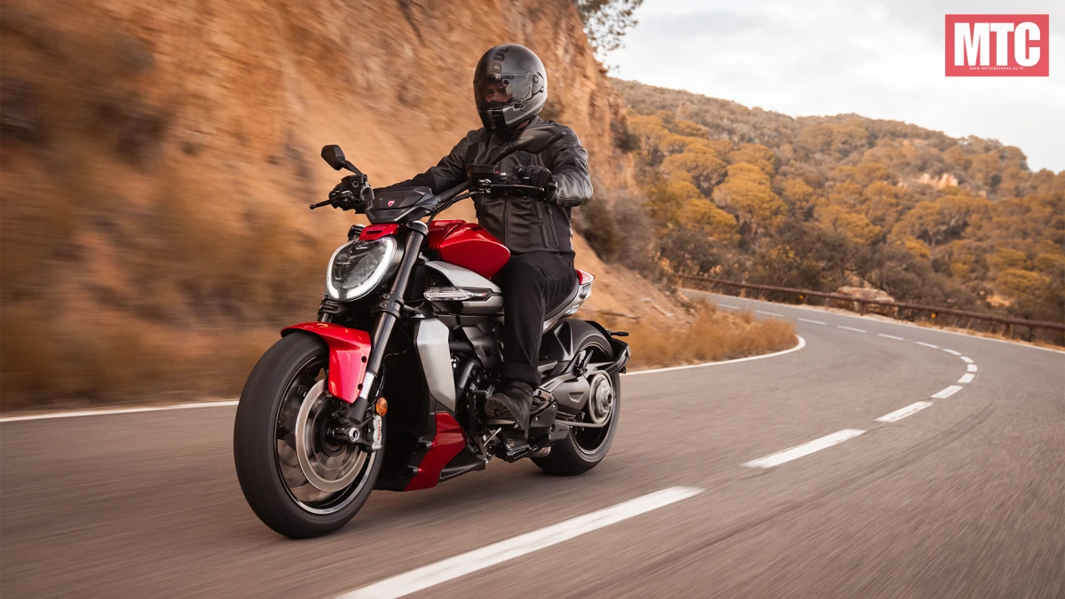 2025 XDiavel V4