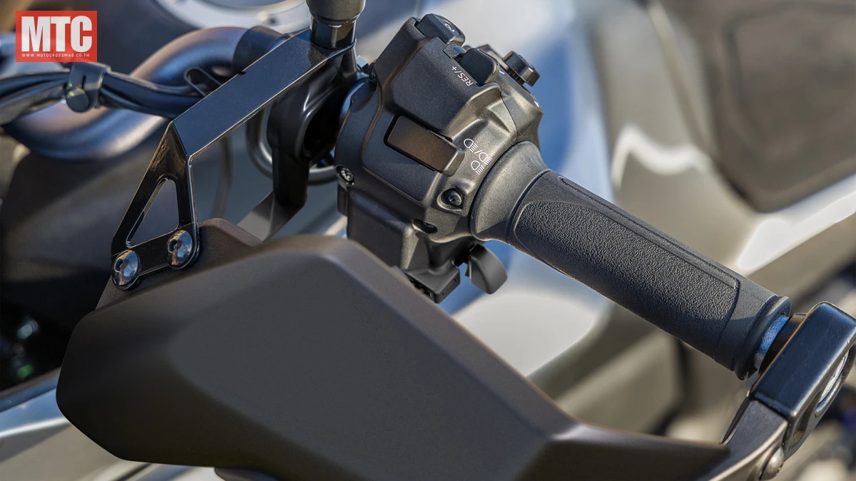 2026 Yamaha Tracer 7 Y-AMT