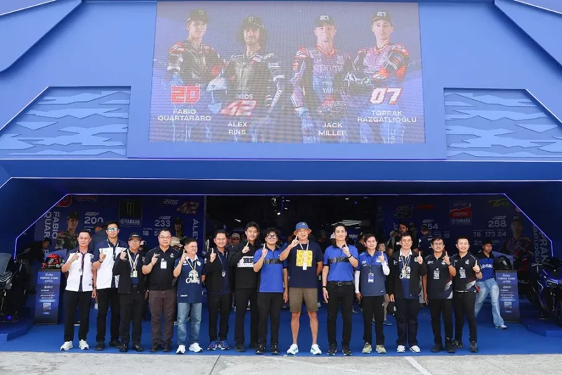 ยามาฮ่าต้อนรับ “ลุงเนวิน” และคณะผู้บริหารสนามช้างฯ เยี่ยมชมบูท YamahaGP Pavilion ในงาน ThaiGP 2026