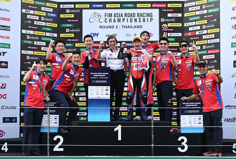 ดับเบิ้ลโพเดียม! “เฟอร์-ปัญจรุจน์” ควบ Honda CBR250RR คว้าโพเดียมอันดับ 2 ARRC เรซที่ 2