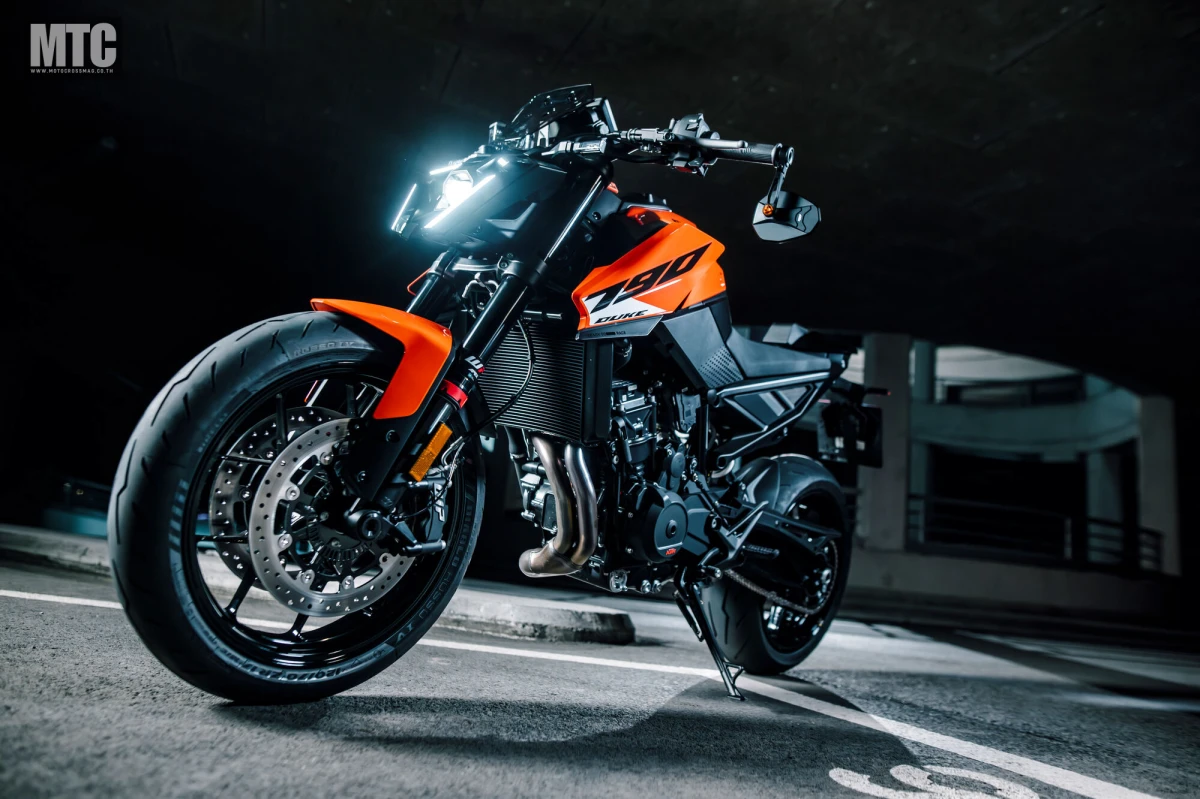 2027 KTM 790 Duke