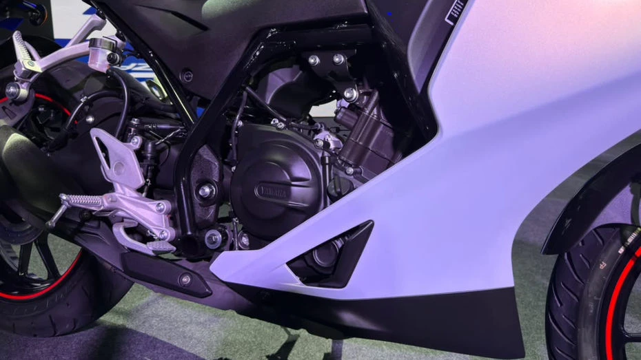 Yamaha YZF-R2
