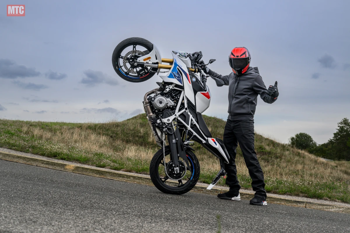 2027 BMW F450R