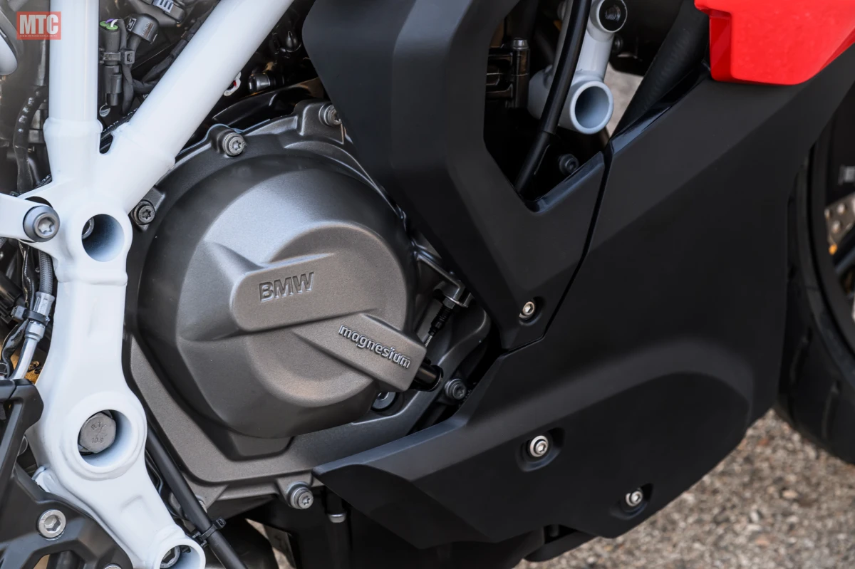 2027 BMW F450RR